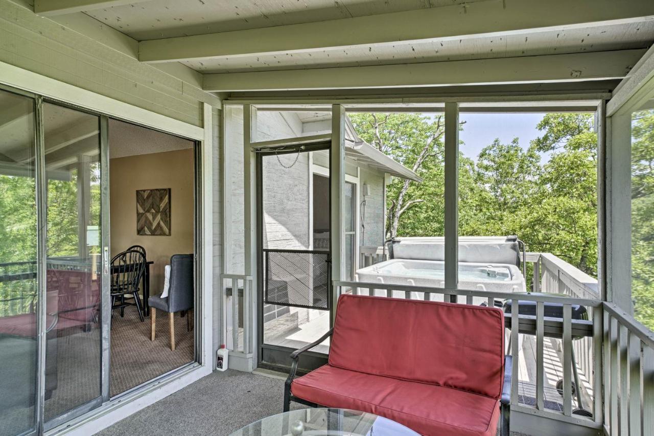 Resort Home With Hot Tub On Lake Of The Ozarks! Osage Beach Exterior foto
